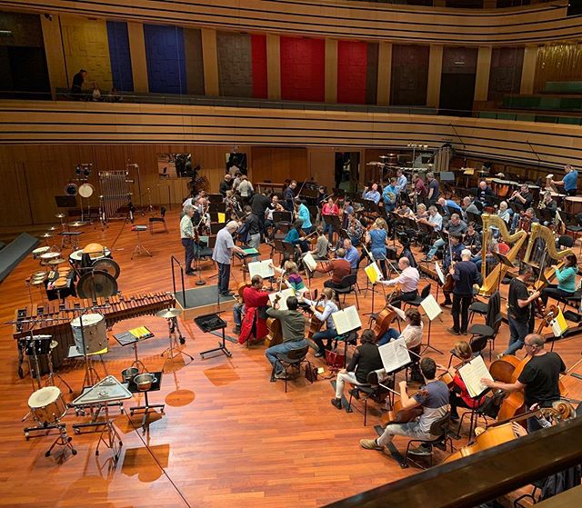 Tonight at the #M&uuml;pa in Budapest: celebrating the wonderful Peter E&ouml;tv&ouml;s
.
.
#speakingdrums @petereotvosfoundation #percussion #mygroove